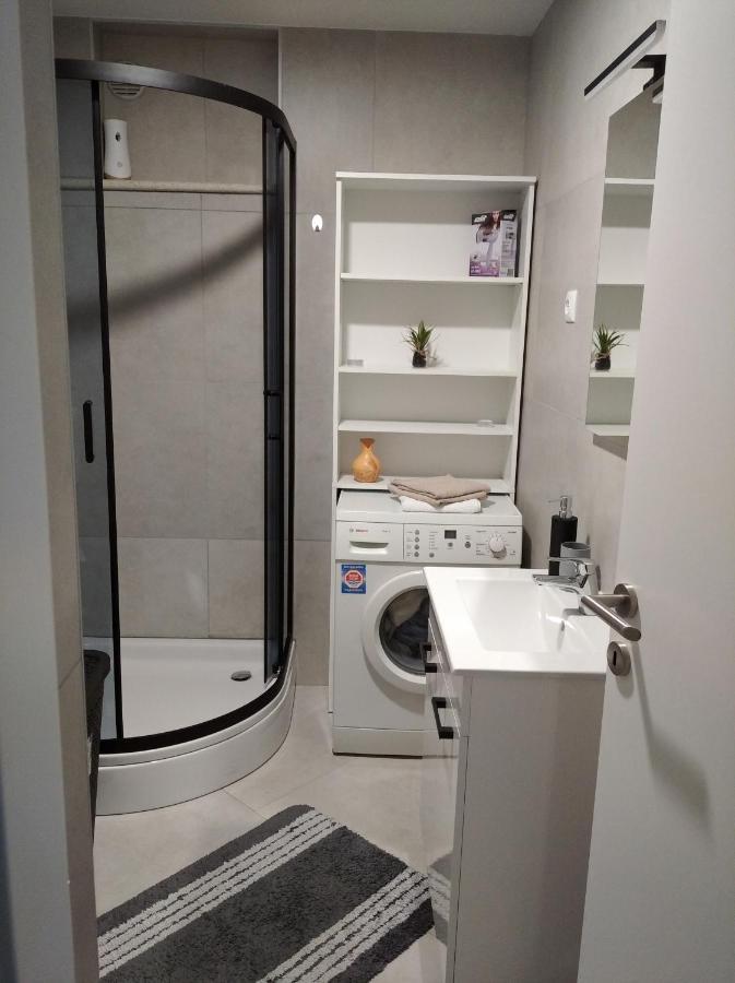 Apartman Lari ヴィジナダ エクステリア 写真